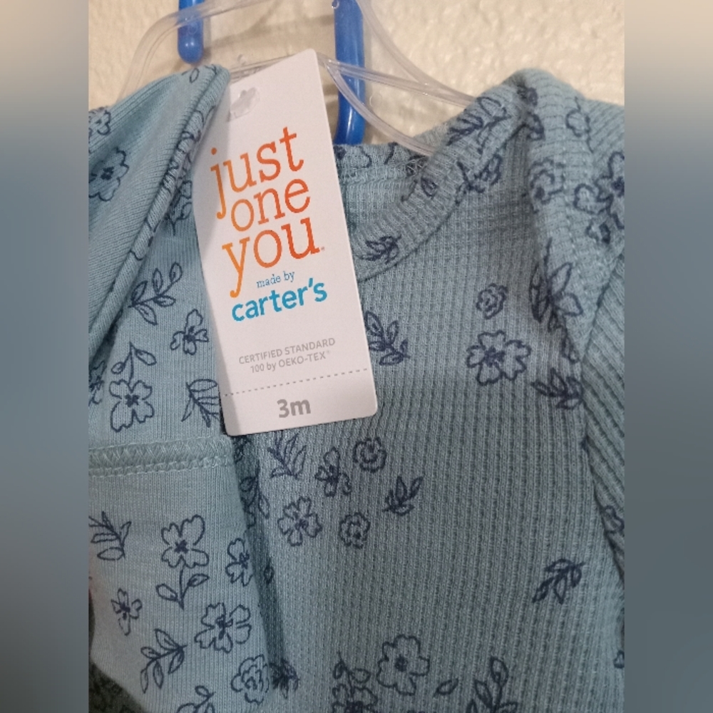 Carters 3 month outfit with beanie - Picture 4 of 4